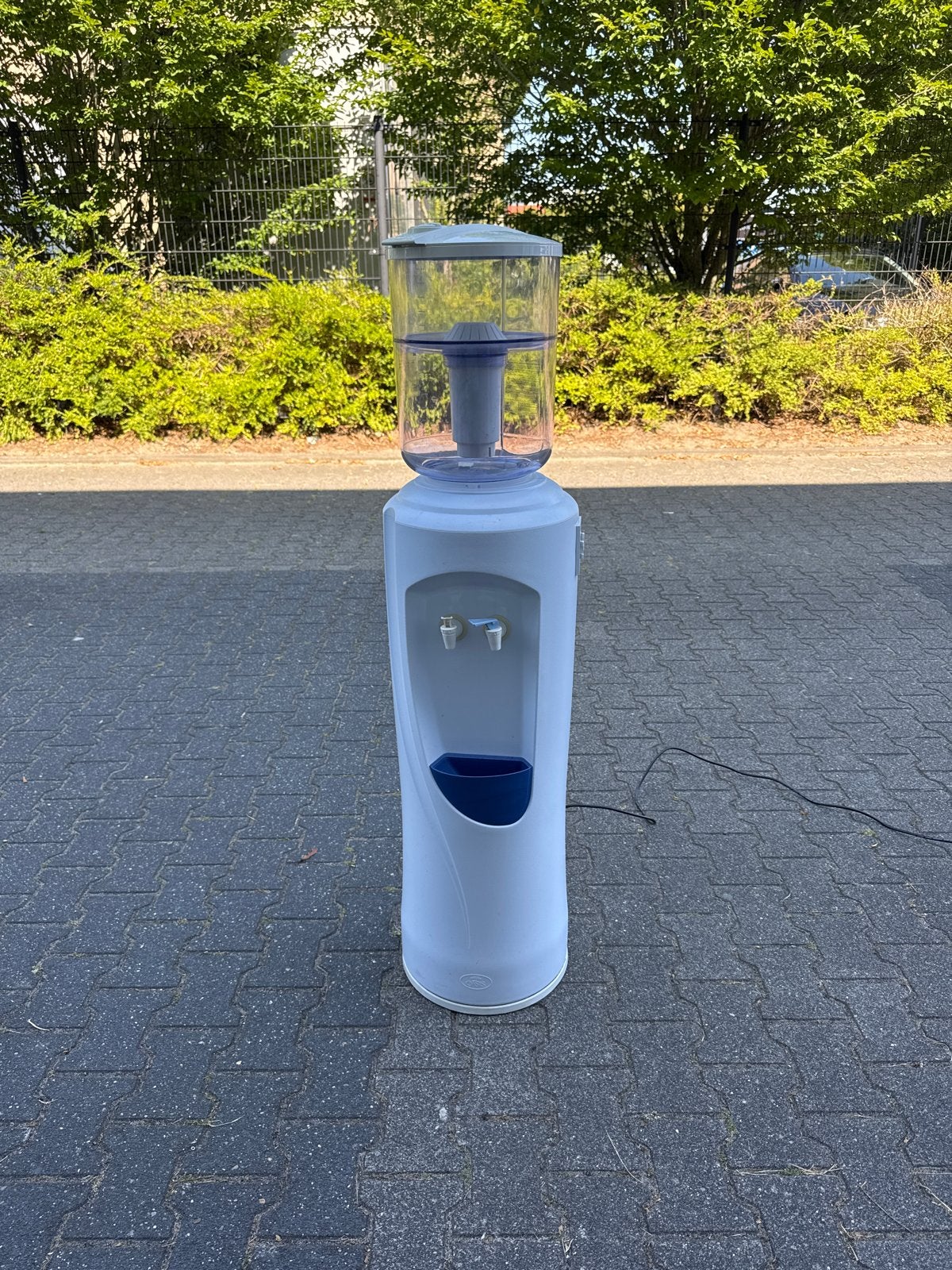 Waterkoeler met filter en koelmotor zelfde als een koelkast., Witgoed en Apparatuur, Waterkoelers, Ophalen, Gebruikt, Waterkoeler