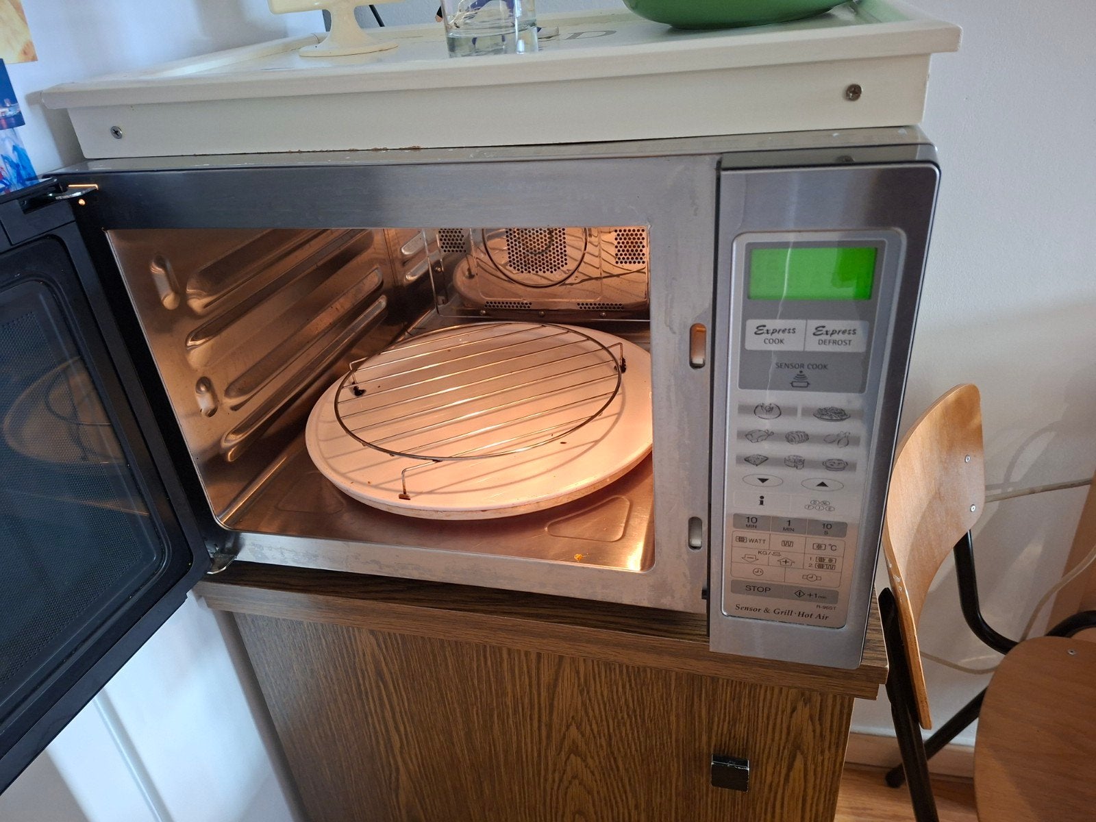 Combimagnetron combi oven magnetron Sharp R-96ST, Ophalen, Combimagnetron, Gebruikt, 60 cm of meer