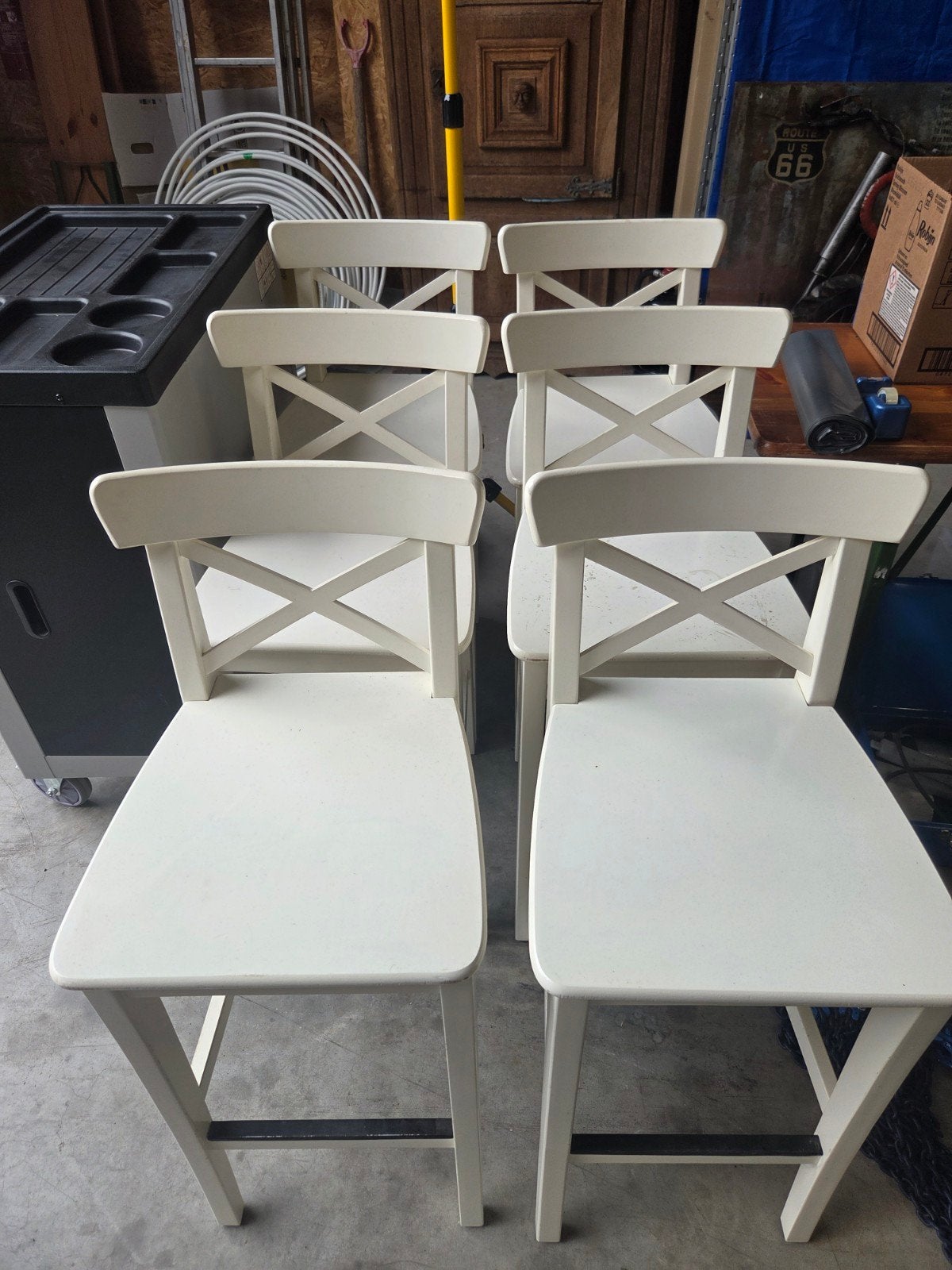 2 stuks IKEA ROSENTORP barkruk met rugleuning 63 cm breed 6x, Ophalen, Gebruikt, Hout