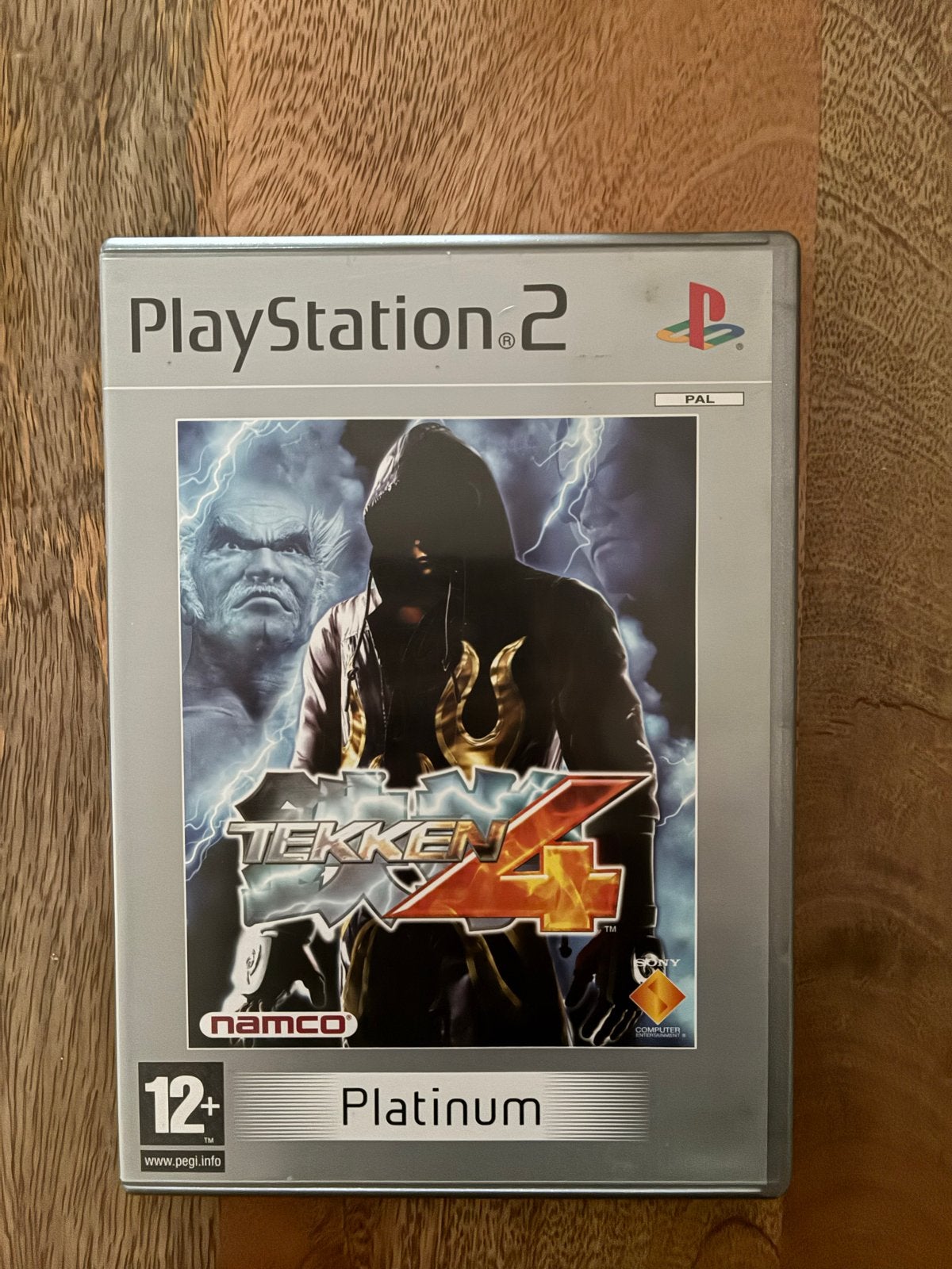 Tekken 4 Platinum PlayStation 2 (PS2) - Zo goed als nieuw, Spelcomputers en Games, Games | Sony PlayStation 2, Vechten, 2 spelers