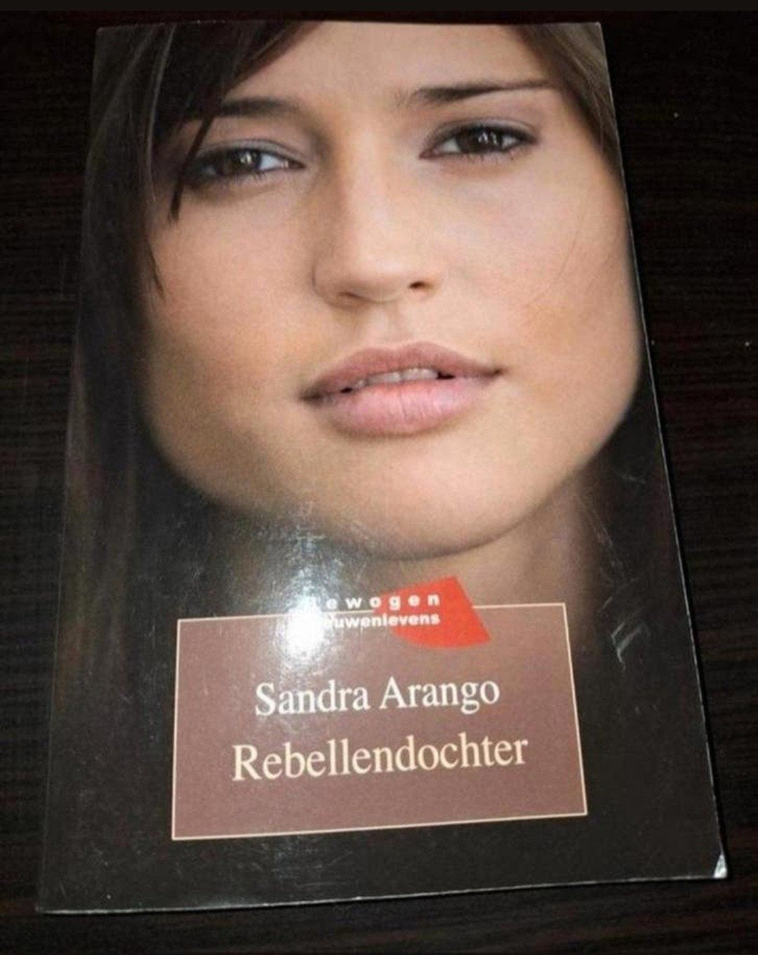 Sandra Arango - Rebellendochter (Boek), Ophalen of Verzenden, Zo goed als nieuw, Sandra Arango, Nederland