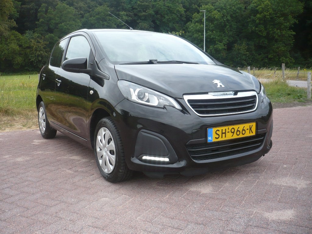 Peugeot 108 1.0 12V Envy-vti 51KW 5DR 2016 Zwart, Voorwielaandrijving, Stof, Euro 6, 4 stoelen