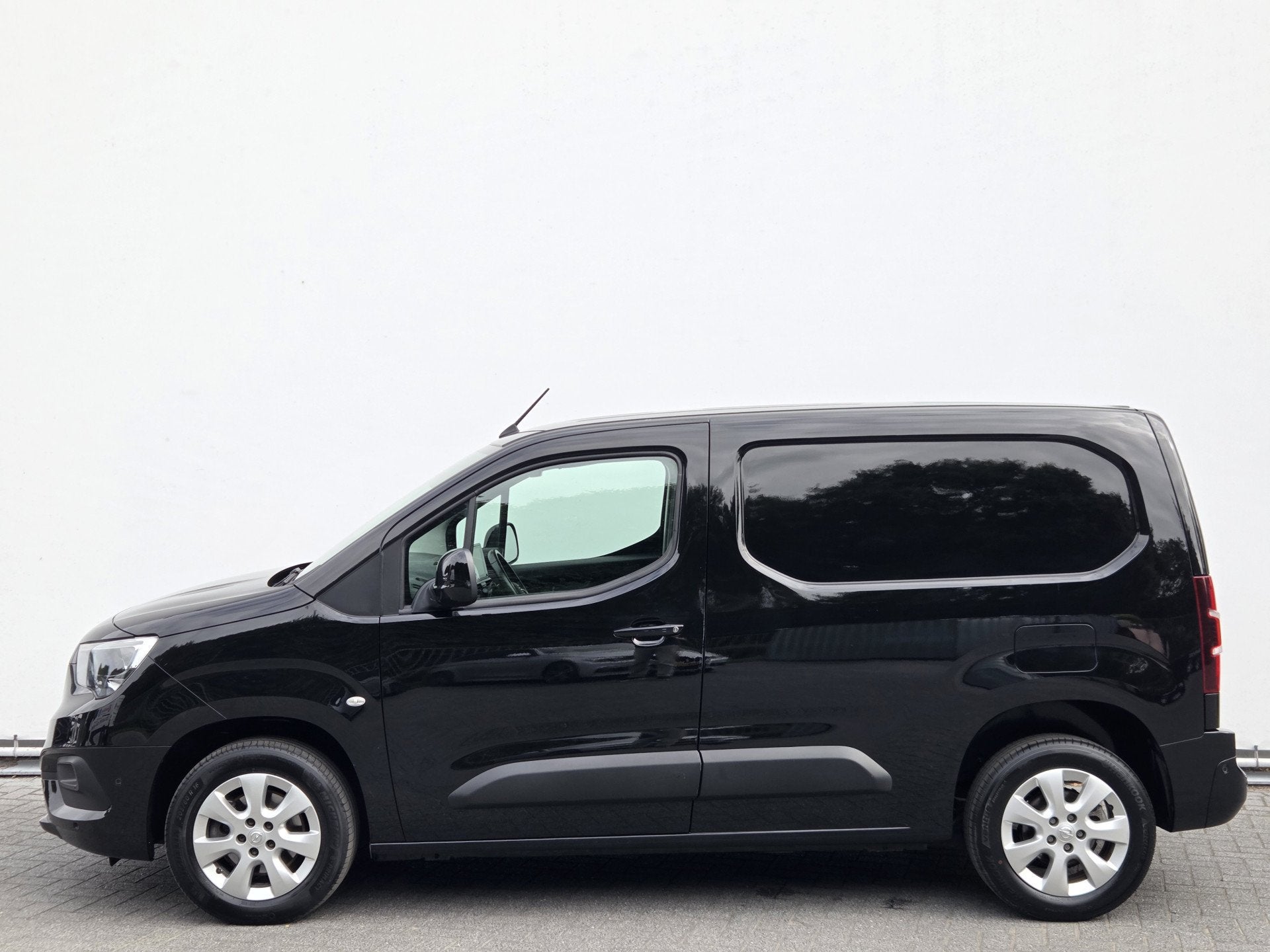 Opel Combo 1.5D L1H1 Edition 130Pk Automaat Trekhaak Achteru, Auto's, Stof, Gebruikt, Origineel Nederlands, Bedrijf