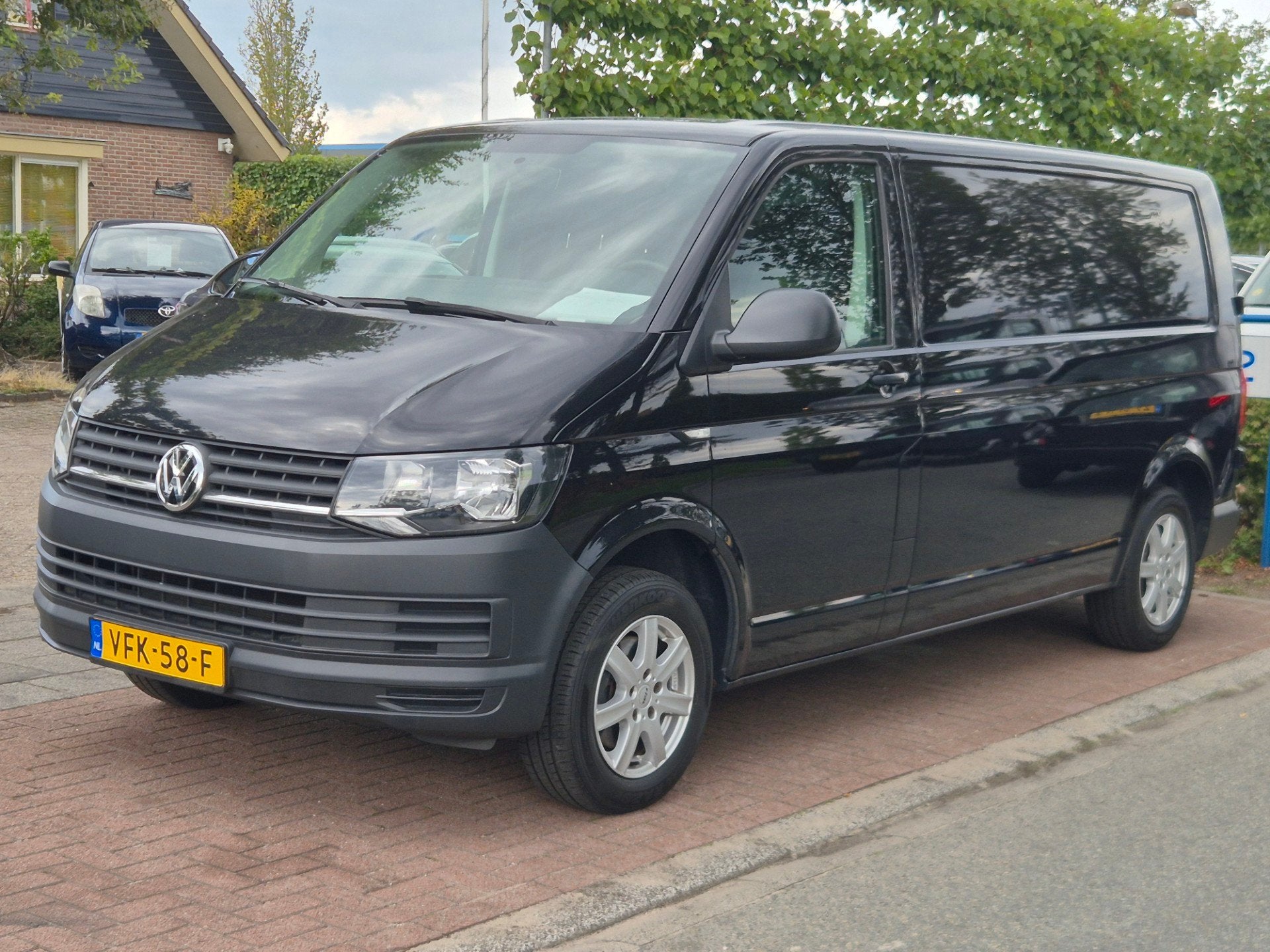 Volkswagen Transporter 2.0 TDI L2H1 Economy | Airco | bijrij, Voorwielaandrijving, Stof, Gebruikt, Euro 6