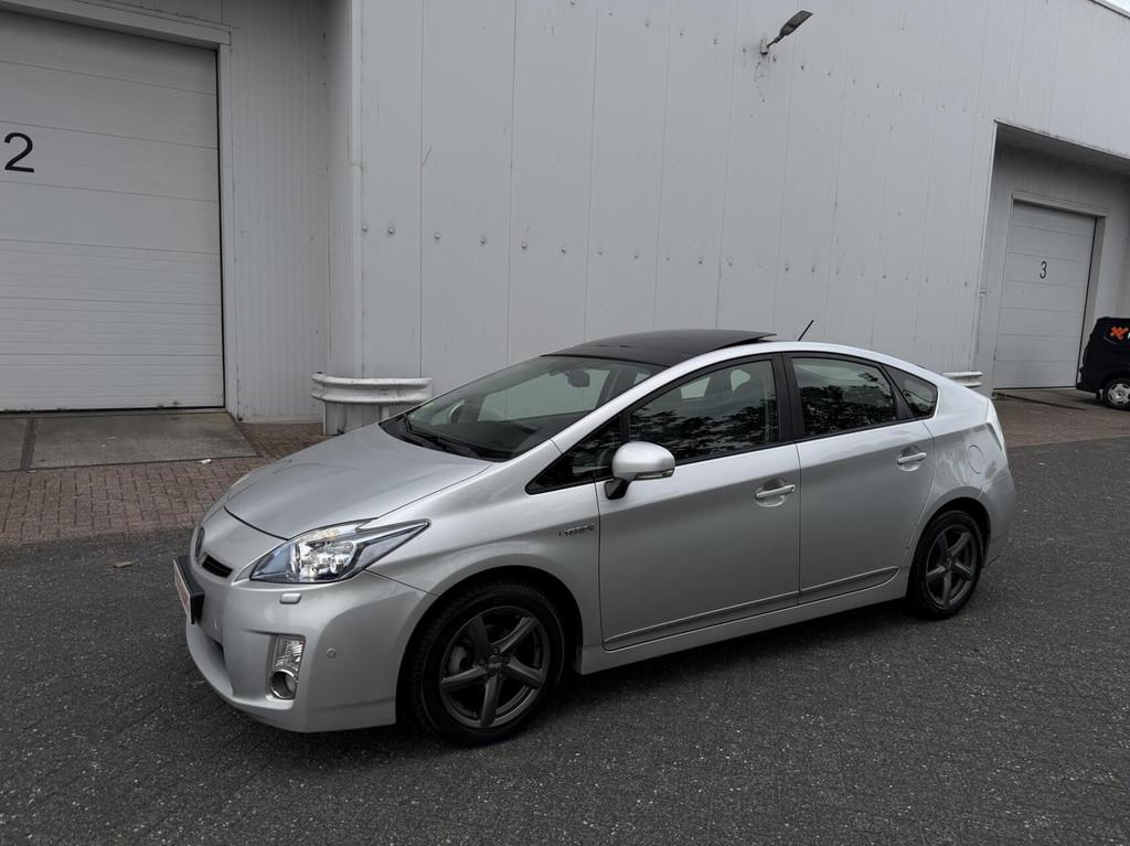 Toyota Prius 1.8 Executive - ADAPTIVE CRUISE/NAVI/CAMERA/NAP, Auto's, 136 pk, Gebruikt, 4 cilinders, Bedrijf