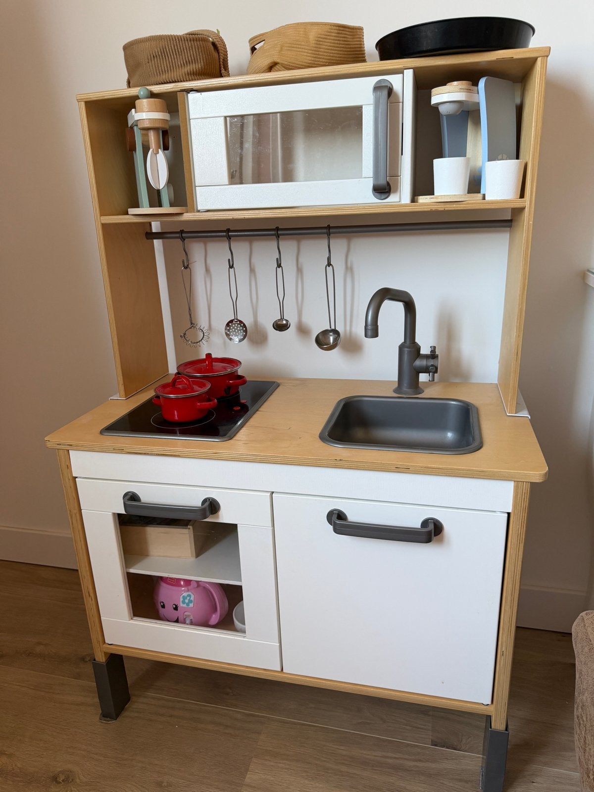 IKEA DUKTIG Speelkeuken met veel accessoires, Ophalen, Zo goed als nieuw, Knutselen, Met licht
