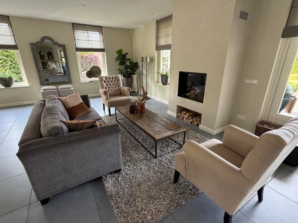 Complete zithoek met bank en beige fauteuils + salontafel, Ophalen