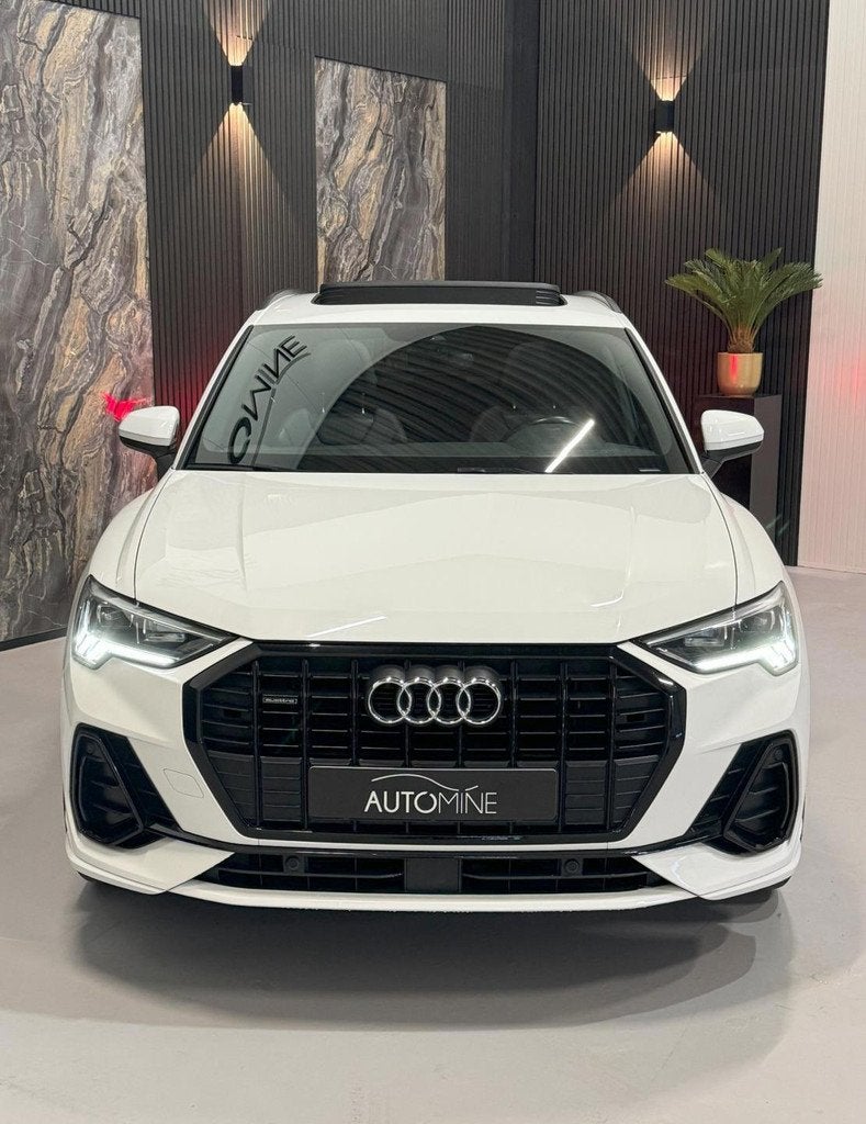 Audi Q3 45 TFSI Quattro Ed One 3x S-Line|PANO|MATRIX|MEMORY, Gebruikt, 1984 cc, Wit, Bedrijf