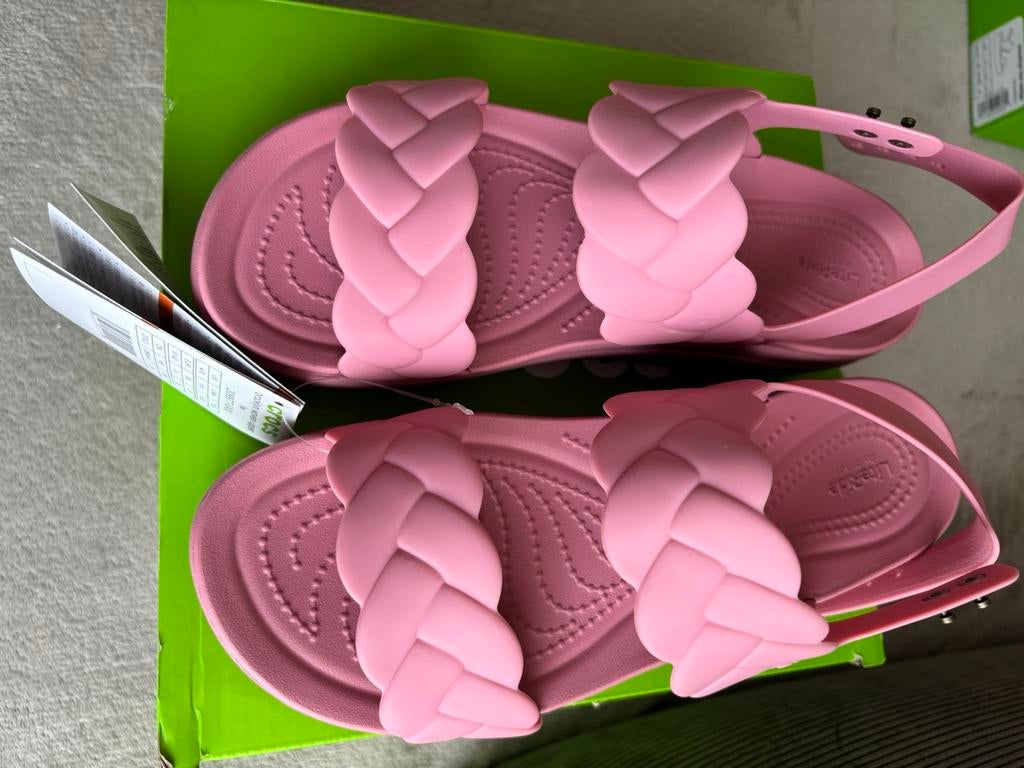 Crocs sandalen roze 41/42, Ophalen of Verzenden, Zo goed als nieuw, Roze, Sandalen of Muiltjes
