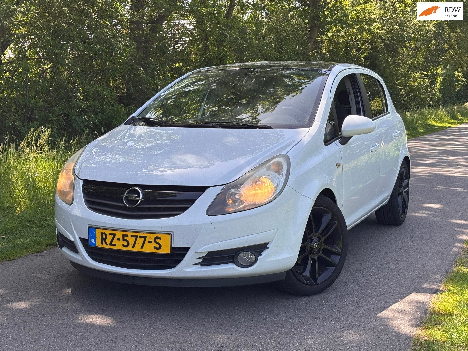 Opel Corsa 1.4-16V | " 155.000 " KM + Airco Nu € 3.450,- !, Voorwielaandrijving, Euro 5, 1063 kg, Gebruikt