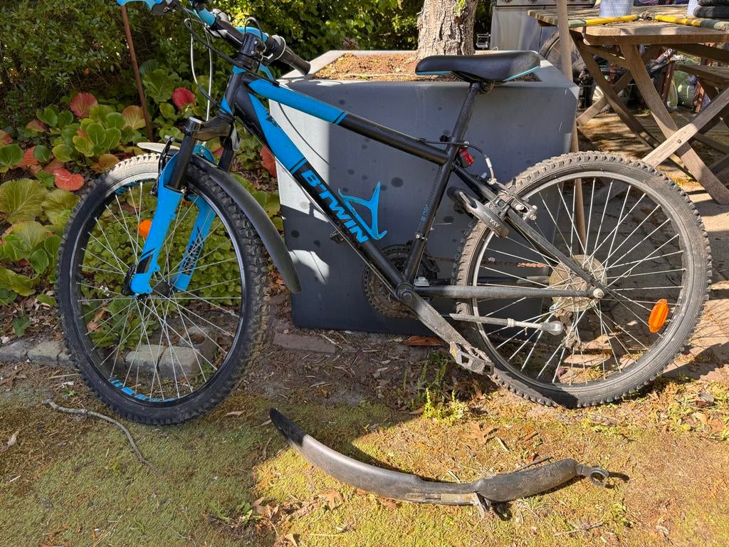 Kinder mountainbike B Twin Rockrider 500 blauw/zwart, Fietsen en Brommers, Fietsen | Jongens, Ophalen, Gebruikt, 24 inch
