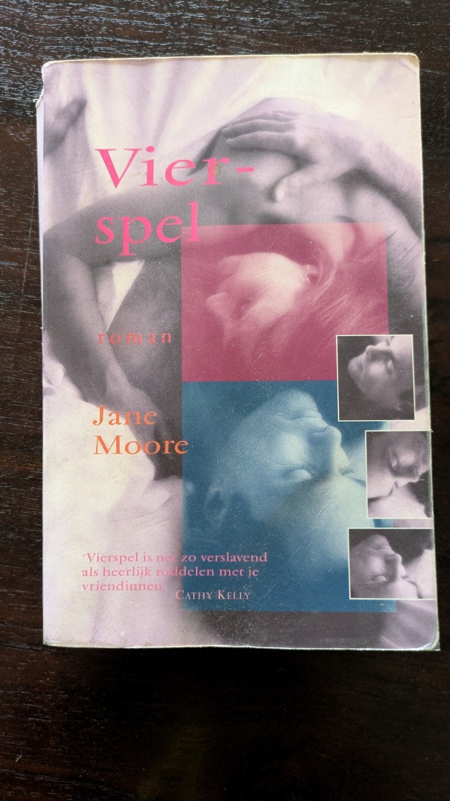 Vierspel - Jane Moore (roman), Ophalen of Verzenden, Gelezen, Jane Moore, Nederland