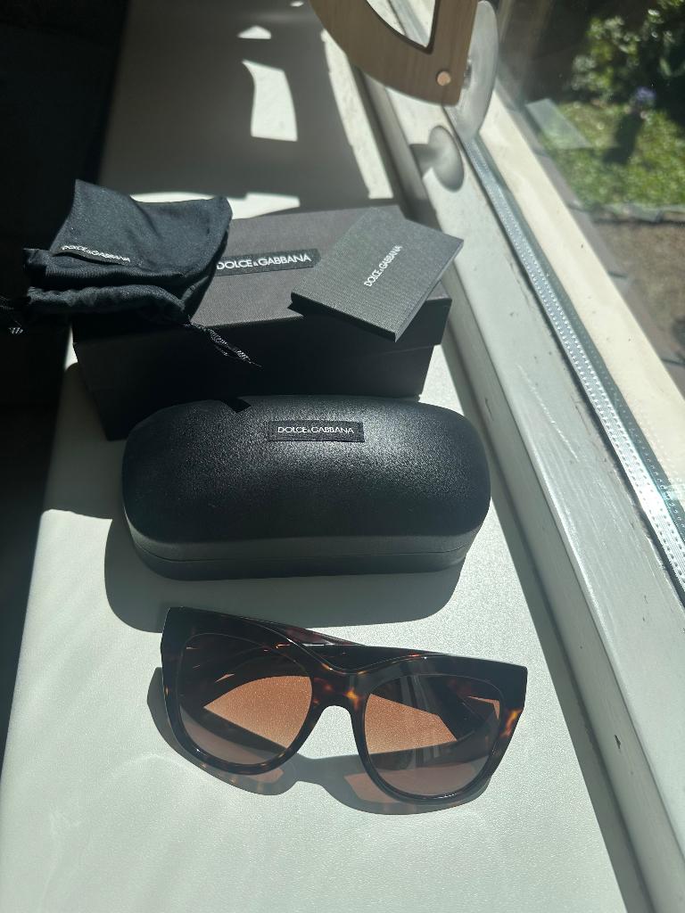 Dolce & Gabbana zonnebril, Zonnebril, Zwart, Nieuw, Ophalen of Verzenden