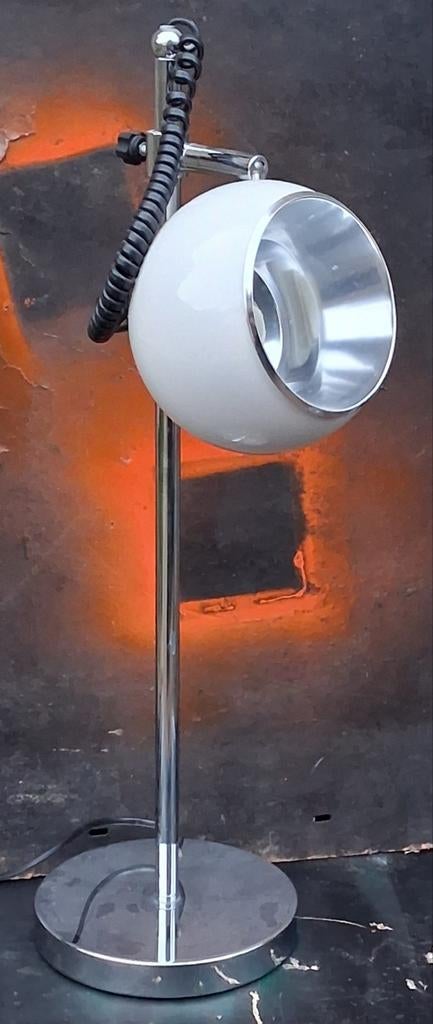 Tafellamp/bureaulamp. SPACE AGE. Verchroomd.  Verstelbaar., Ophalen, Zo goed als nieuw, Metaal, Minder dan 50 cm