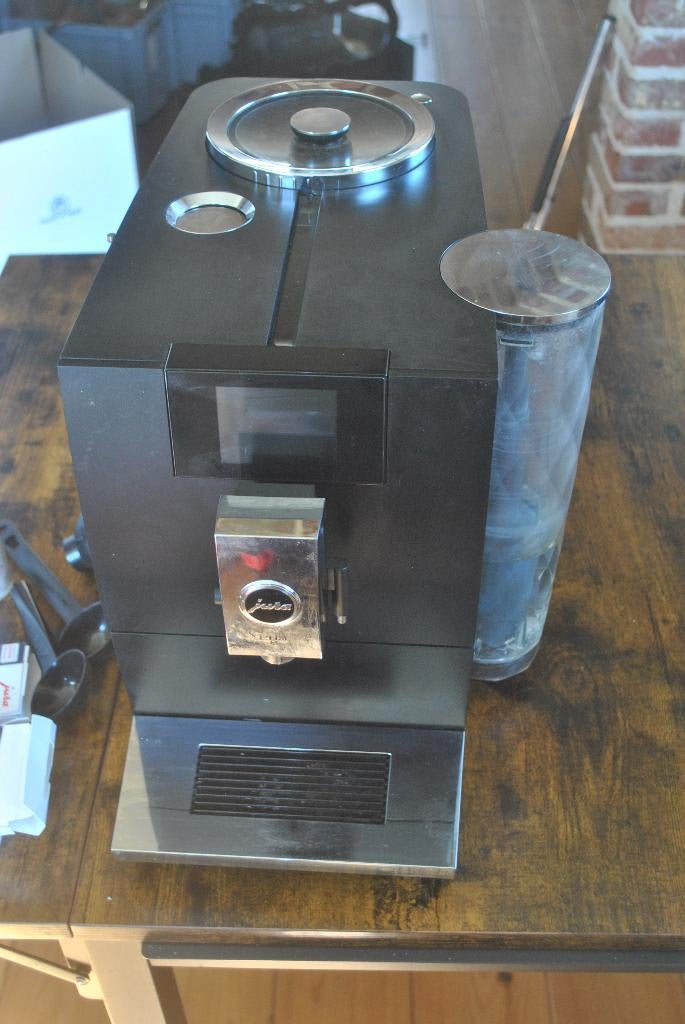 Koffiemachine, Jura Ena 8, Gebruikt, Espresso apparaat, 2 tot 4 kopjes, Afneembaar waterreservoir