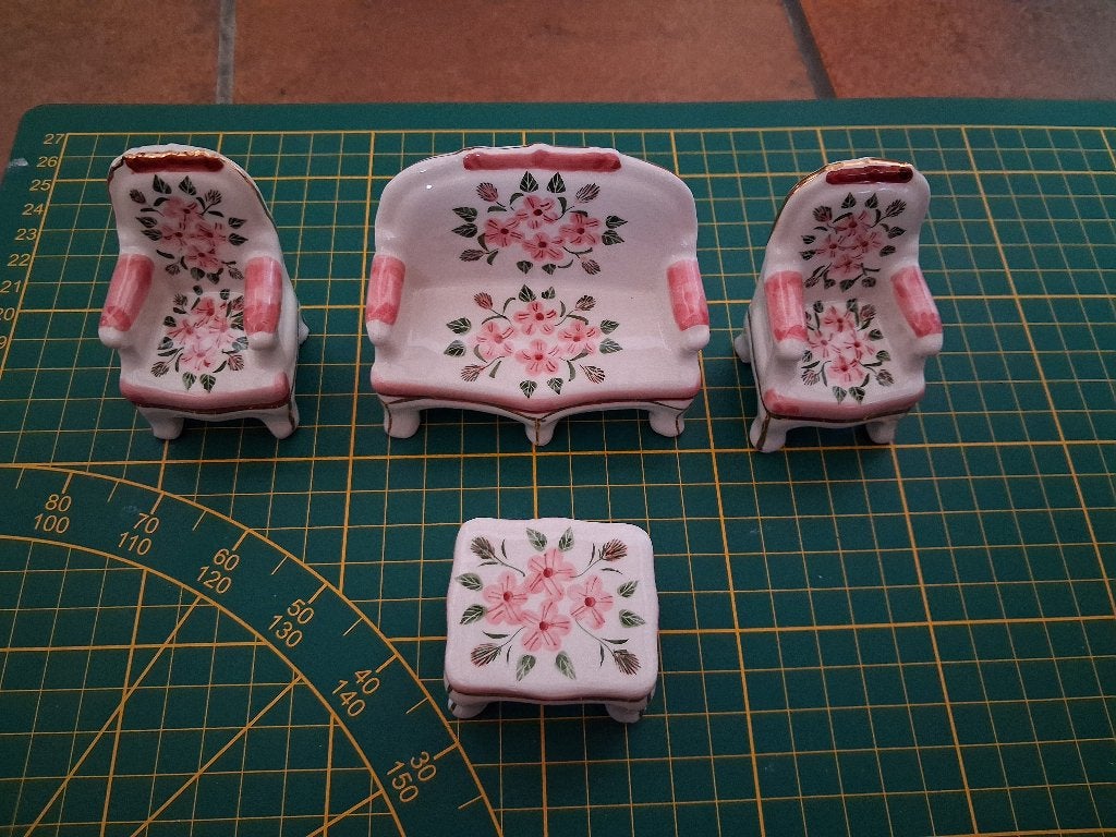 Porseleinen sofa set, Ophalen of Verzenden, Nieuw, Poppenhuis