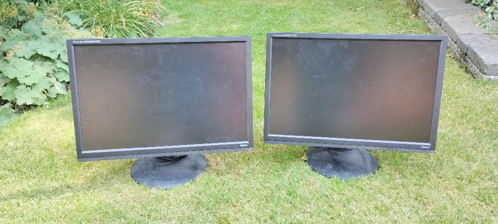 2 beeldschermen (draaibaar) 22 inch, Computers en Software, Ophalen, In hoogte verstelbaar, DVI, 60 Hz of minder