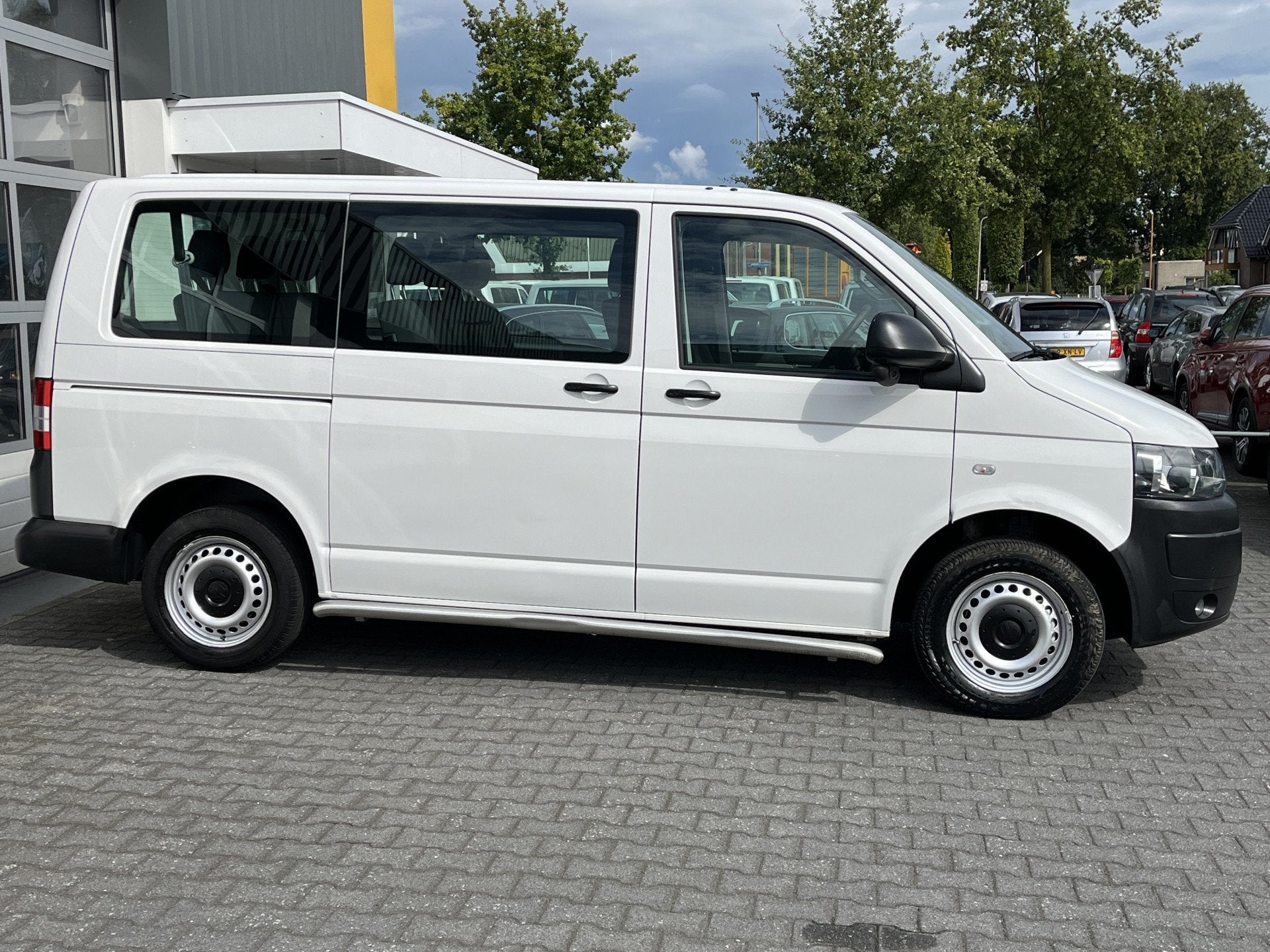 Volkswagen Transporter 2.0 TDI L1H1 Kombi 9 persoons BTW en, Auto's, Volkswagen, Euro 5, Stof, Gebruikt, 2500 kg