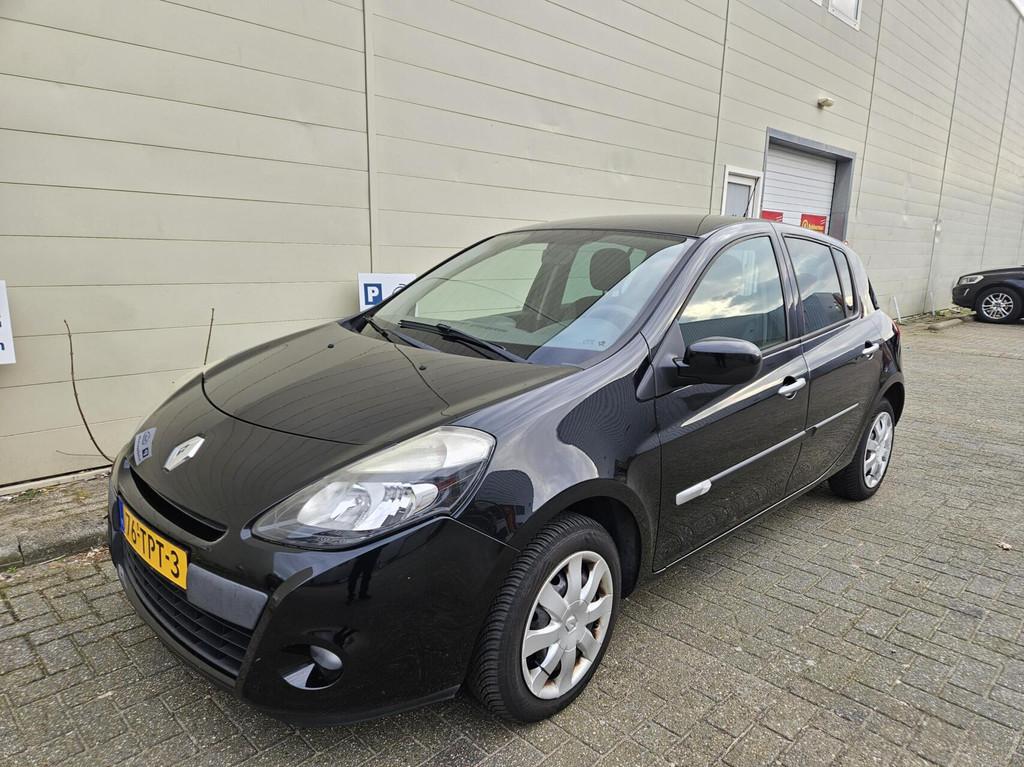 Renault Clio 1.2 Collection, Voorwielaandrijving, Euro 5, Gebruikt, 4 cilinders