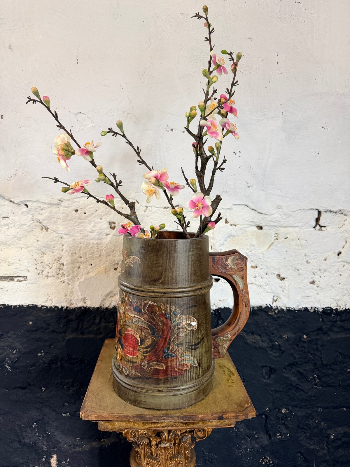 Vintage houten bierpul handbeschilderd bloemen folklore, Ophalen of Verzenden