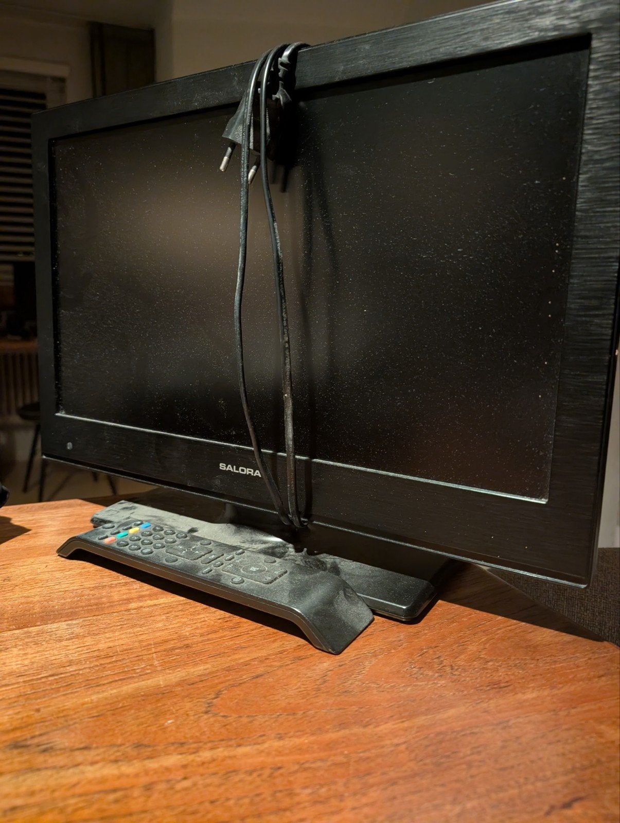 Salora TV 40 cm (16 inch) - Ideaal voor kleine ruimtes, Audio, Tv en Foto, Ophalen, Gebruikt, 40 tot 60 cm, Overige merken