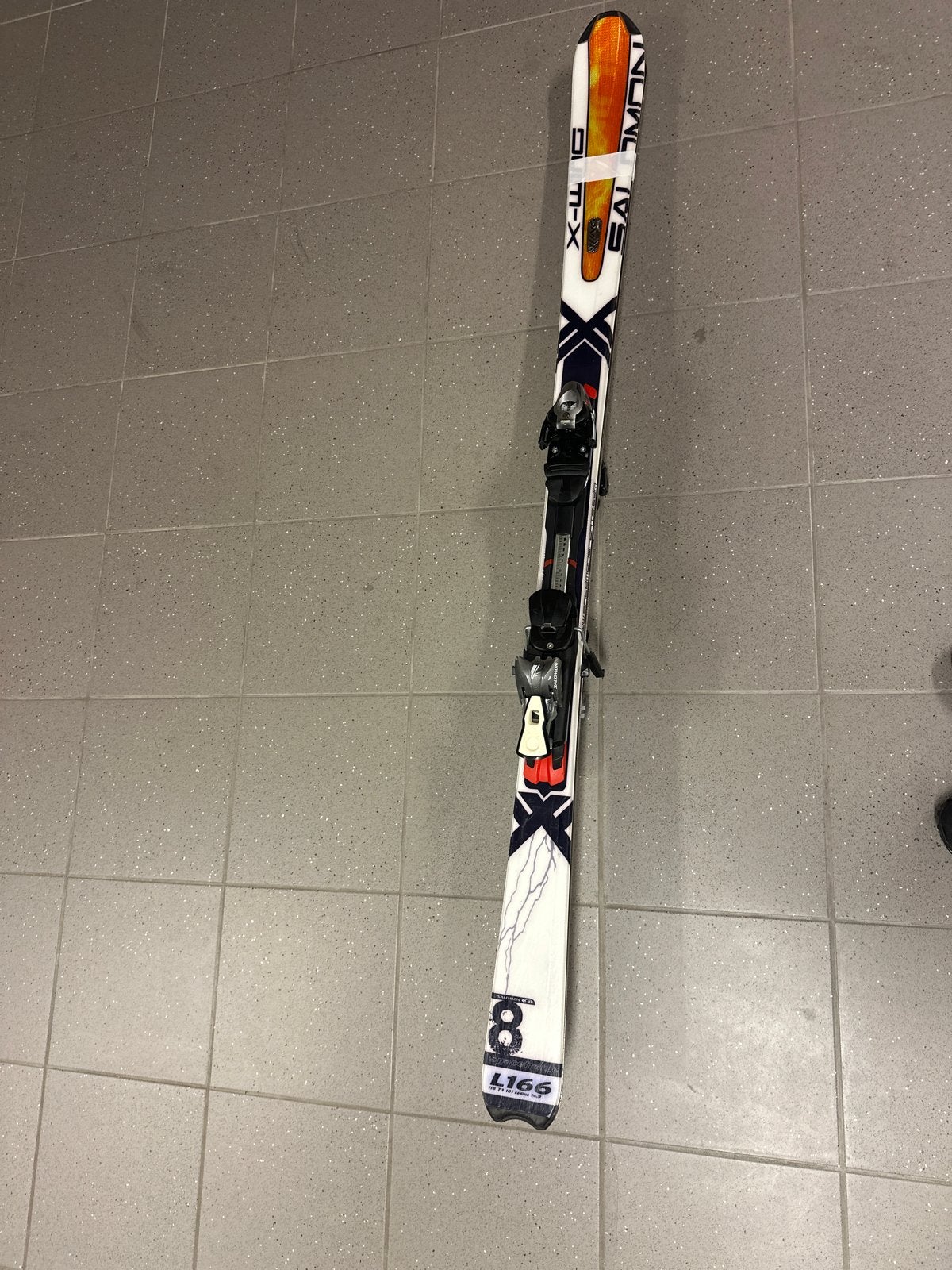 Salomon X-Max X8 Ski's met bindingen - 166 cm, Sport en Fitness, 160 tot 180 cm, Gebruikt, Carve, Skiën