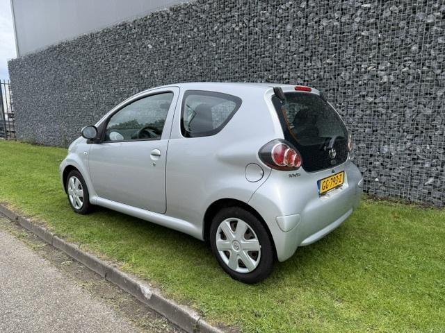 Toyota Aygo 1.0-12V Comfort (bj 2010), Gebruikt, 4 stoelen, 68 pk, Handgeschakeld