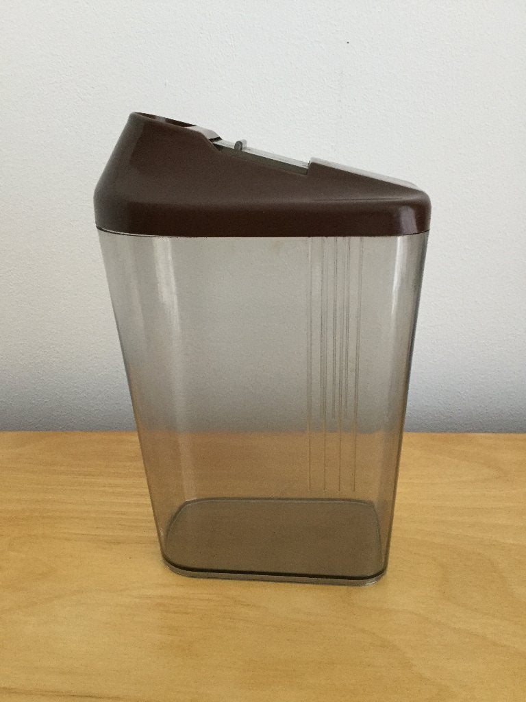 Vintage kunststof voorraadstrooier – Jaren 70 W.-Germany. 1L, Verzamelen, Ophalen of Verzenden, Huis en Inrichting