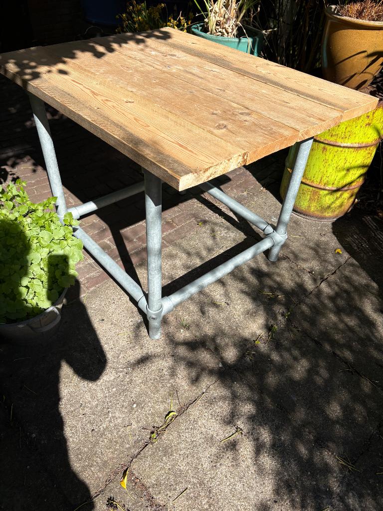 Side tafel, Ophalen, Gebruikt, Overige houtsoorten, 25 tot 50 cm