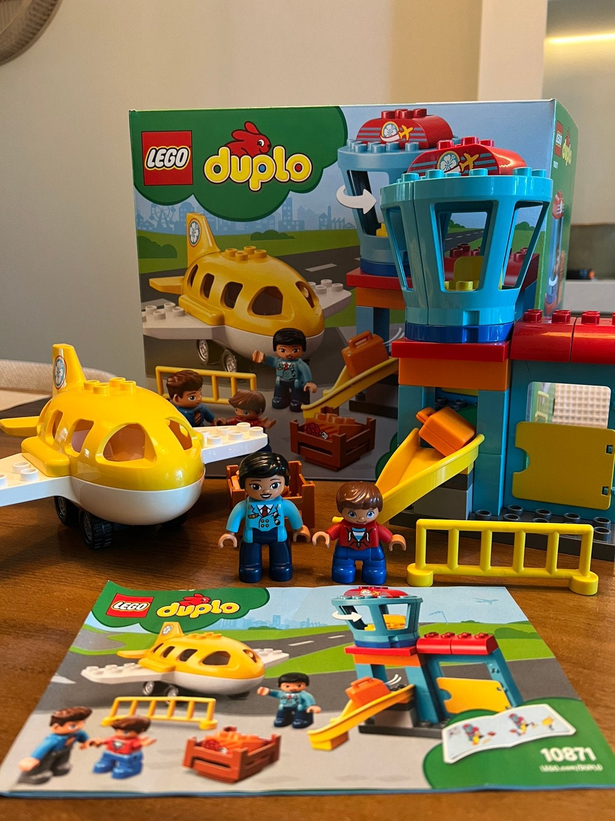 Duplo vliegveld 10871, Gebruikt, Inclusief doos, Ophalen of Verzenden, Duplo