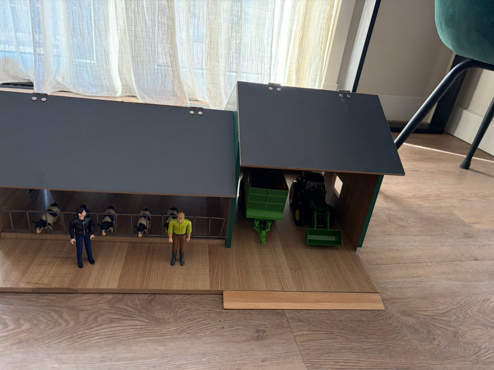 Globe kids boerderij van hout met dieren hekwerk traktors, Gebruikt, Gelijkstroom of Wisselstroom, Overige typen, Ophalen