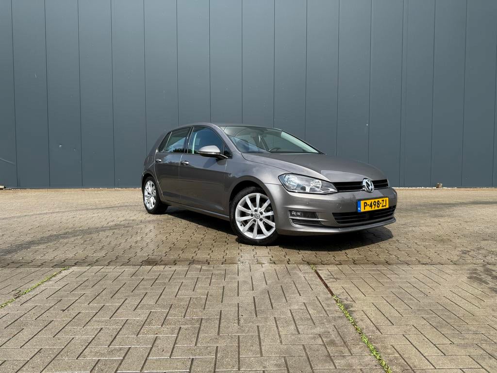 Volkswagen Golf 1.4 TSI met nieuwe koppeling, Zwart, 4 cilinders, Leder en Stof, 122 pk