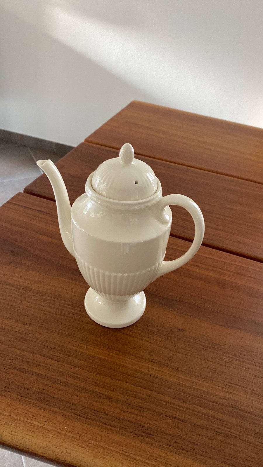 Wedgwood Edme koffiepot nieuw !!, Huis en Inrichting, Keuken | Servies, Ophalen, Nieuw, Aardewerk, Overige typen