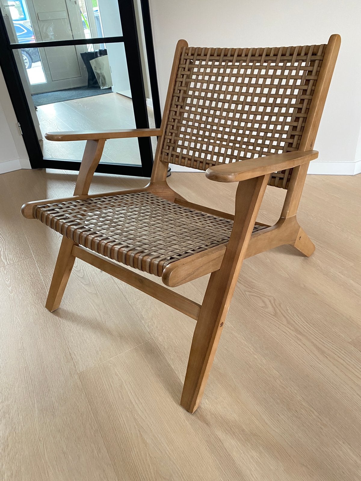 Kave Home Grignoon design stoel massief acaciahout, Ophalen, Gebruikt, Bruin, Eén