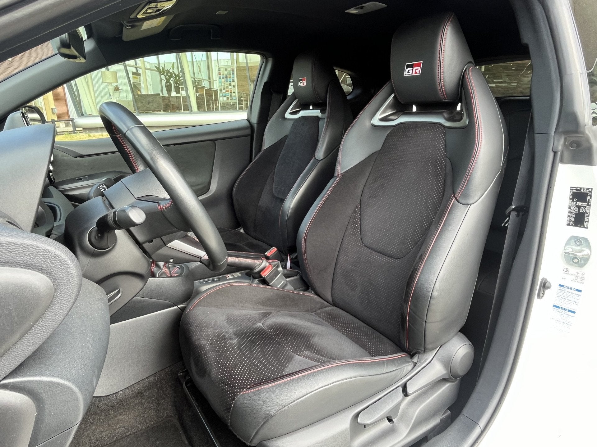 Toyota Yaris 1.6 GR Performance 262PK / 4WD / Carbon dak / S, 12 maanden, 1618 cc, Gebruikt, Euro 6