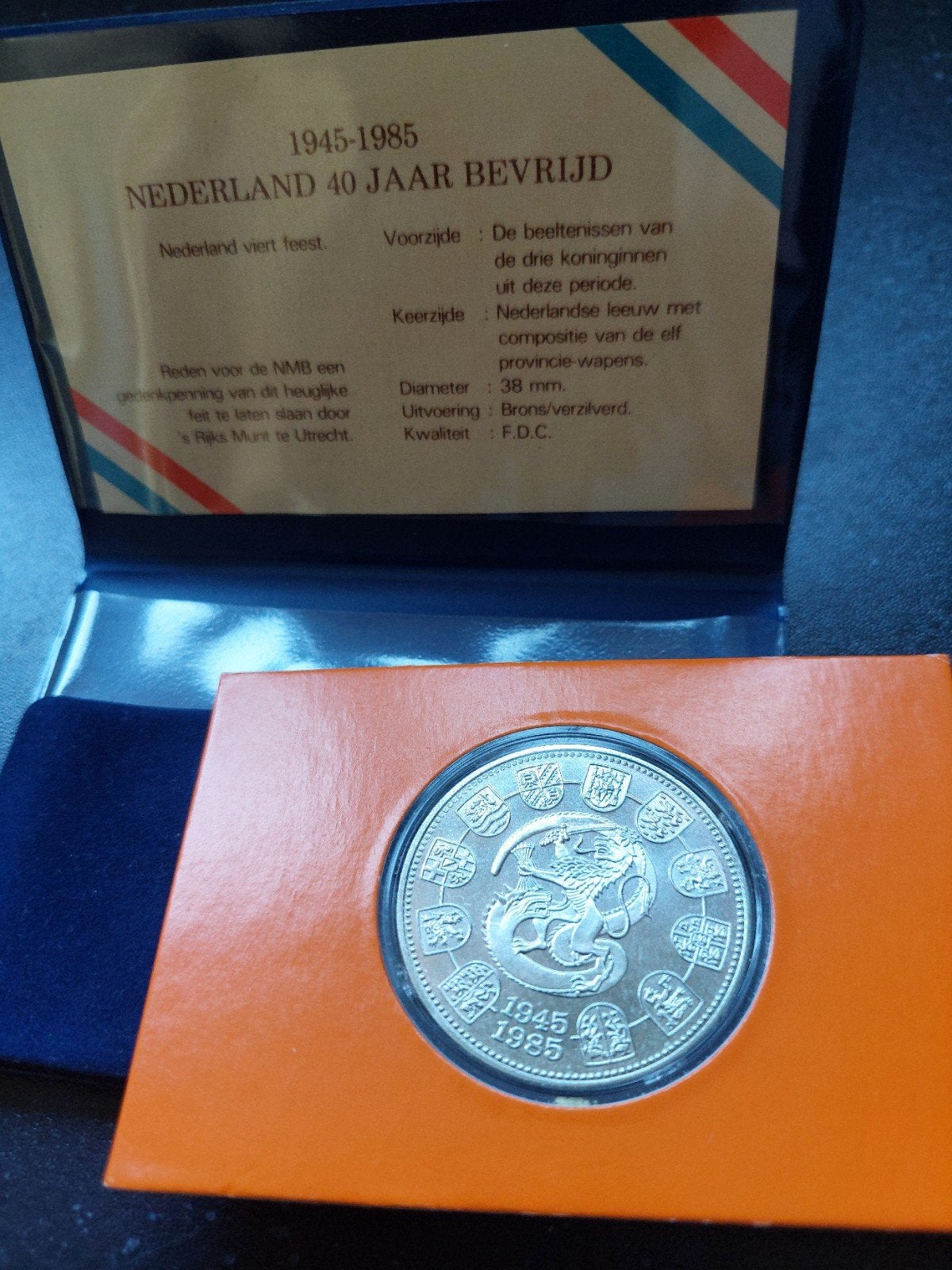 PENNING 1945-1985  40 JAAR BEVRIJD, Postzegels en Munten, Penningen en Medailles, Ophalen of Verzenden, Overige materialen, Nederland