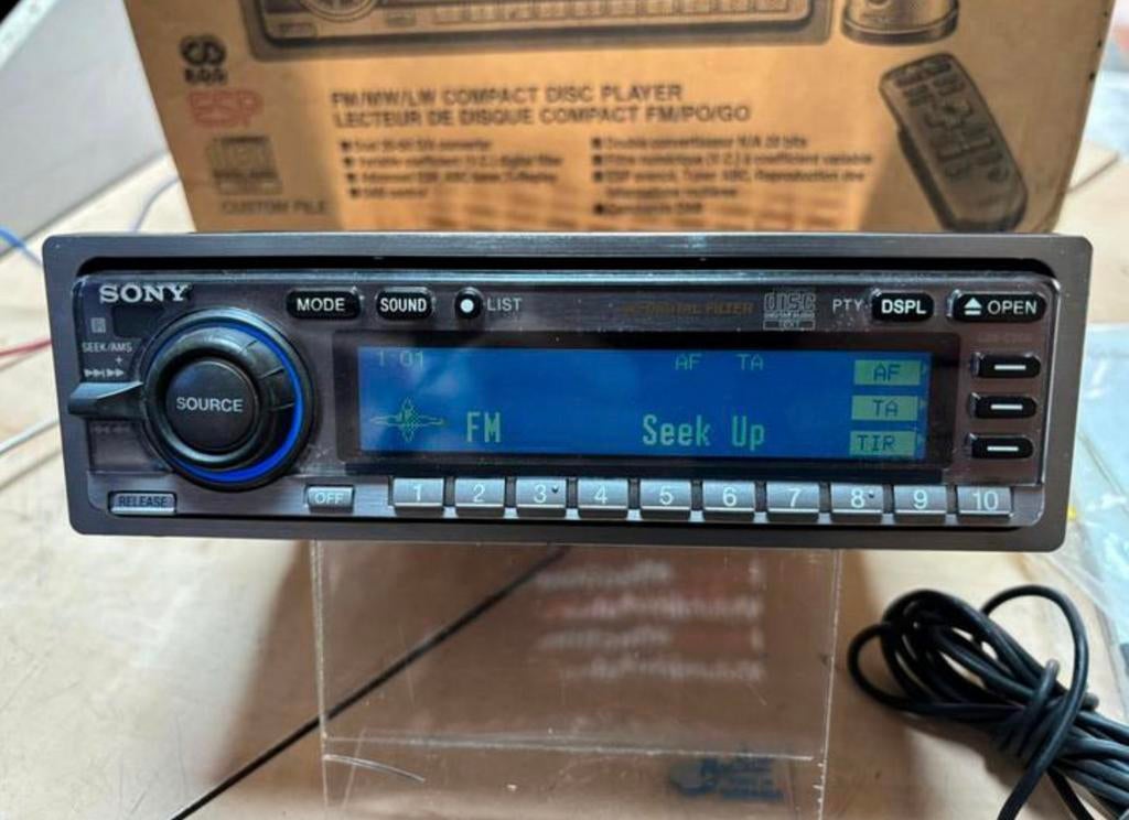 Sony CDX C90R autoradio compleet uit 1998, Ophalen, Zo goed als nieuw