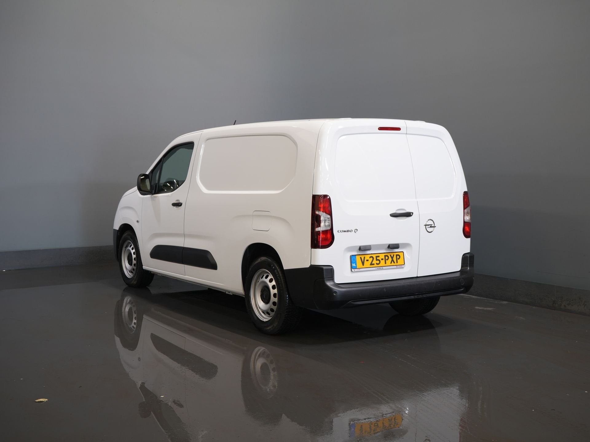 Opel Combo-e Electric 135 pk 50kWh 285 km WLTP L2 Snellader/, Gebruikt, 750 kg, 1634 kg, Wit