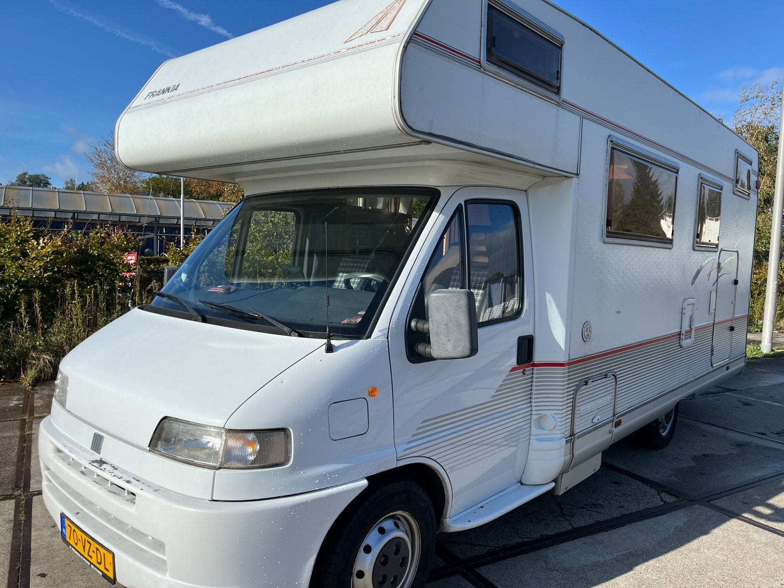 Fiat ducato camper 2.5 tdi 6 persoon met grote garage, Caravans en Kamperen, Alkoof, 6 tot 7 meter, Particulier, Adria