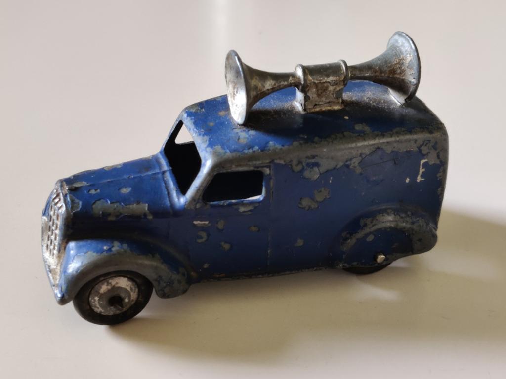 Dinky Toys 34c Loudspeaker Van voor restauratie, Ophalen of Verzenden, Gebruikt, Auto