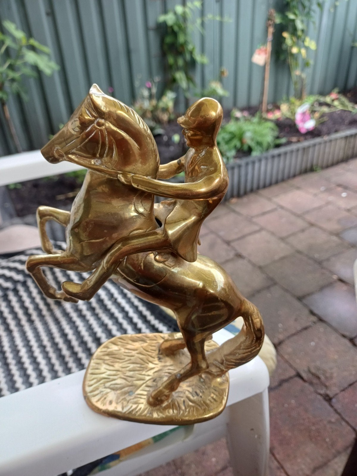 antiek massief bronzen  jocky/ ruiter op steigeren paard, Ophalen