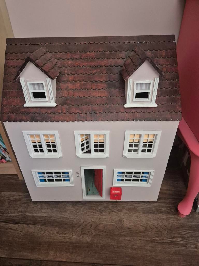 Poppenhuis muizenhuis, Ophalen, Gebruikt, Poppenhuis