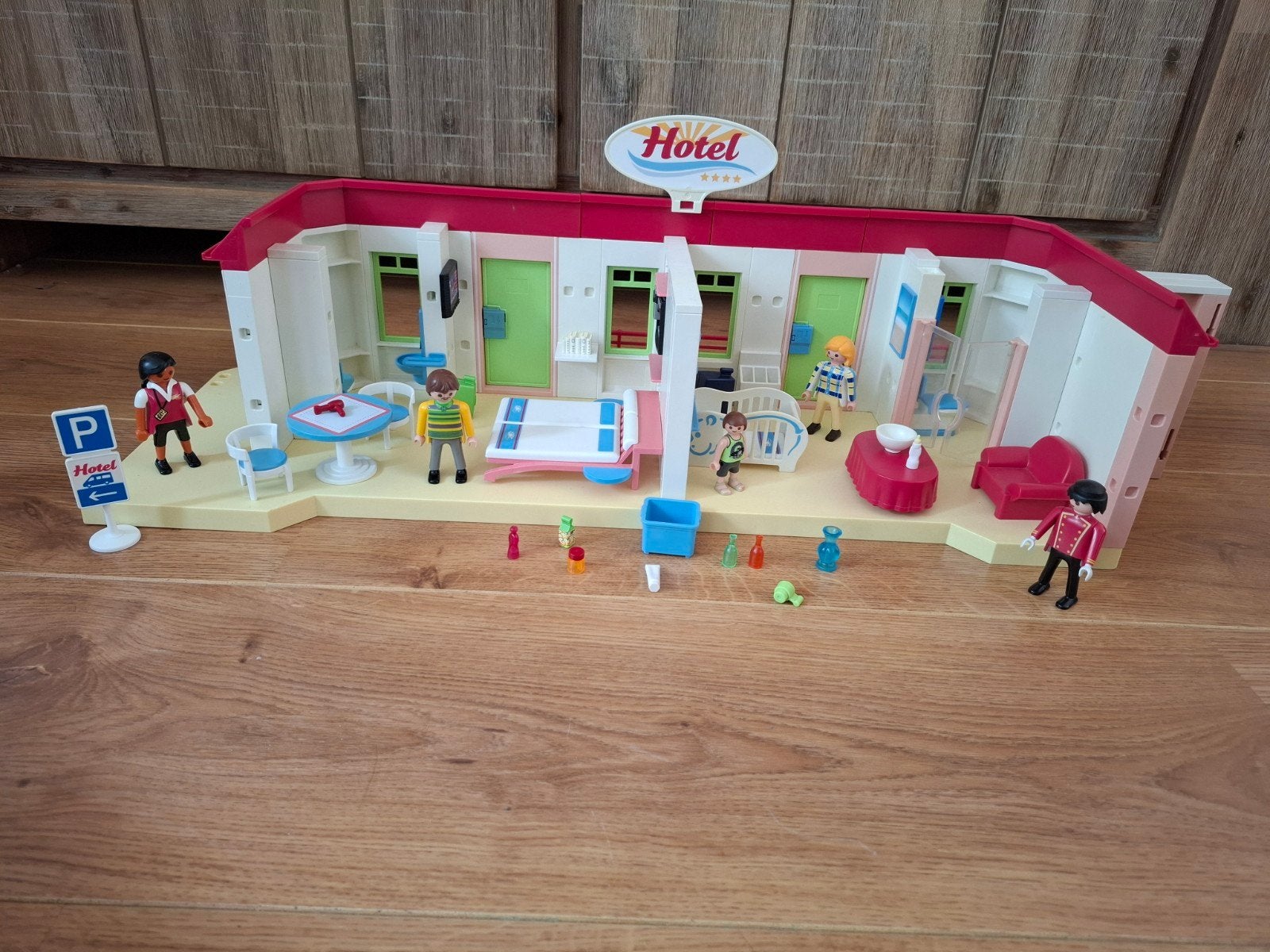Playmobil hotel etage met inrichting, Ophalen of Verzenden, Gebruikt