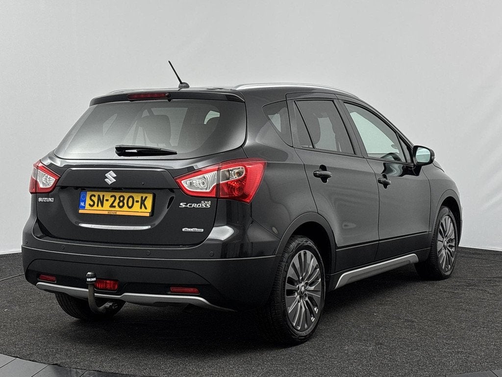 Suzuki SX4 S-Cross 1.6 High Executive AllGrip | Leder | Pano, Met garantie (alle), 400 kg, Leder, Handgeschakeld