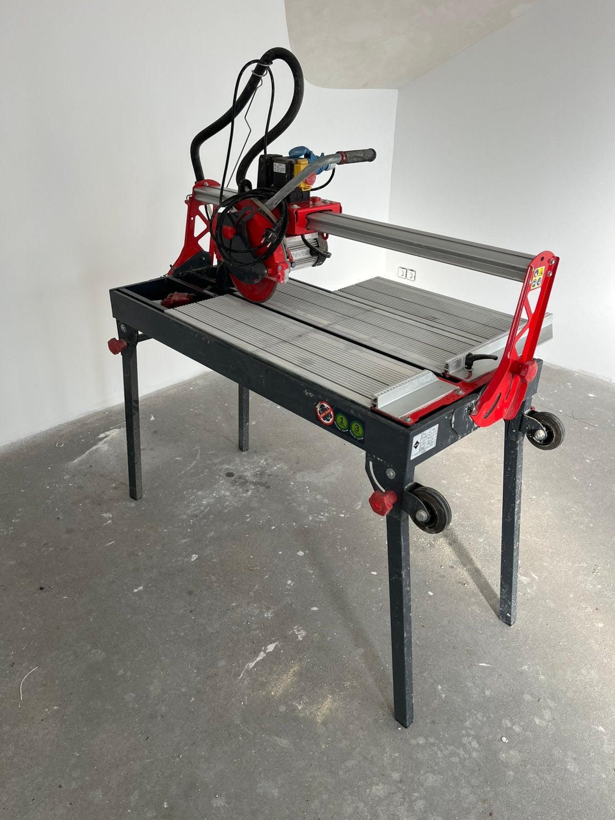 Rubi tegelzaag DC 250-850, Ophalen, Zo goed als nieuw, 1200 watt of meer, 70 mm of meer