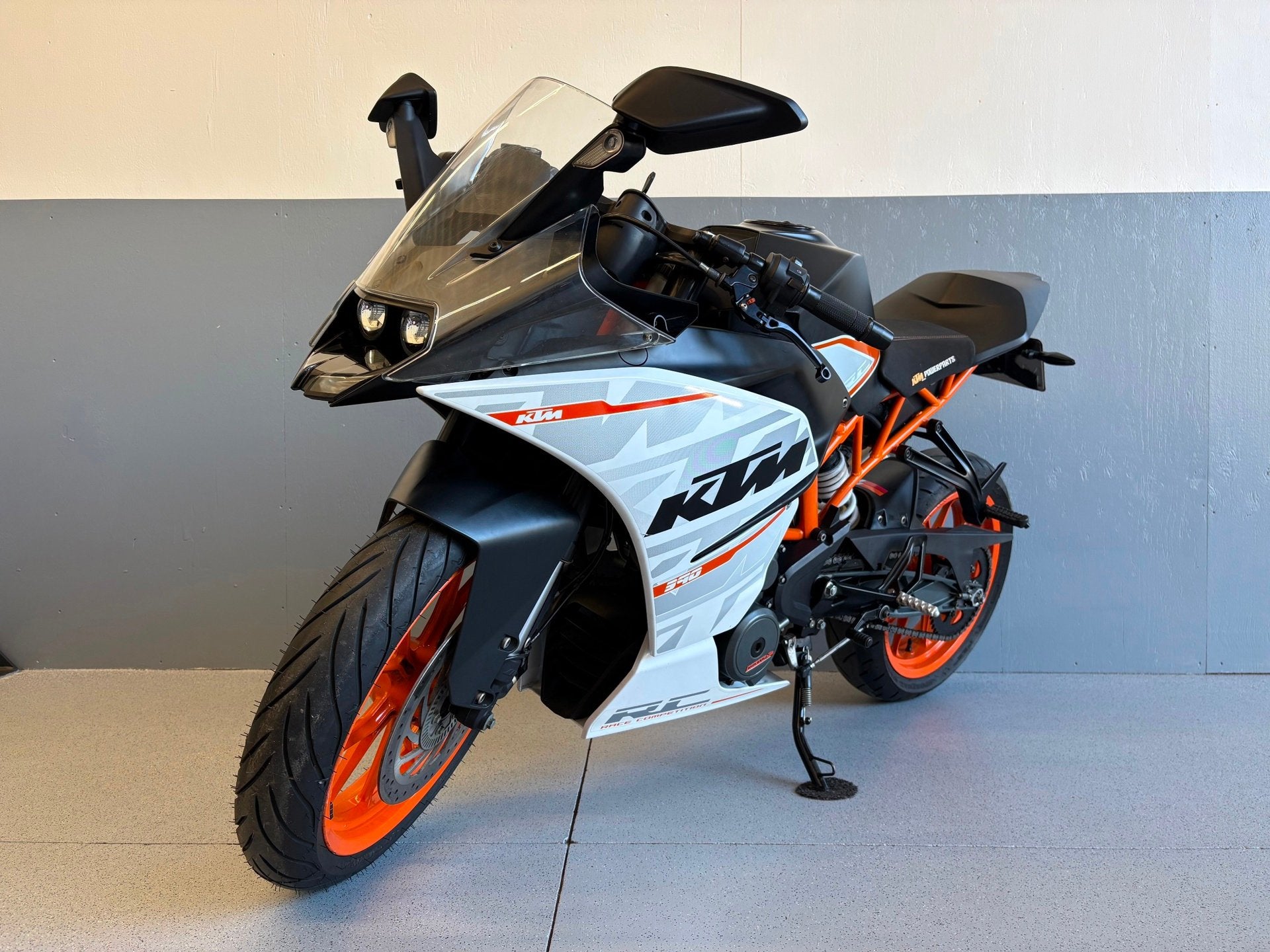 KTM Sport RC 390 met Akrapovic geschikt voor A2, Sport, 373 cc, ABS, Handgeschakeld