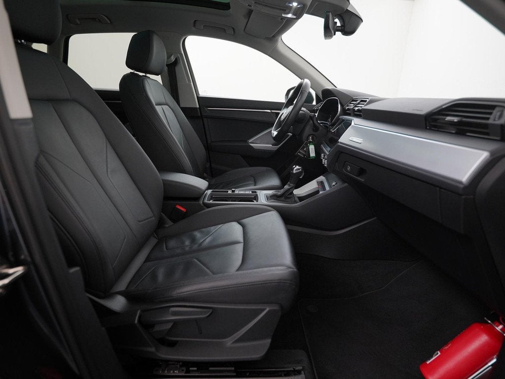 Audi Q3 45 TFSIe S Line Black optiek | Panoramadak | Leder |, Auto's, Audi, 12 maanden, Gebruikt, Hybride Elektrisch/Benzine, 13 kWh