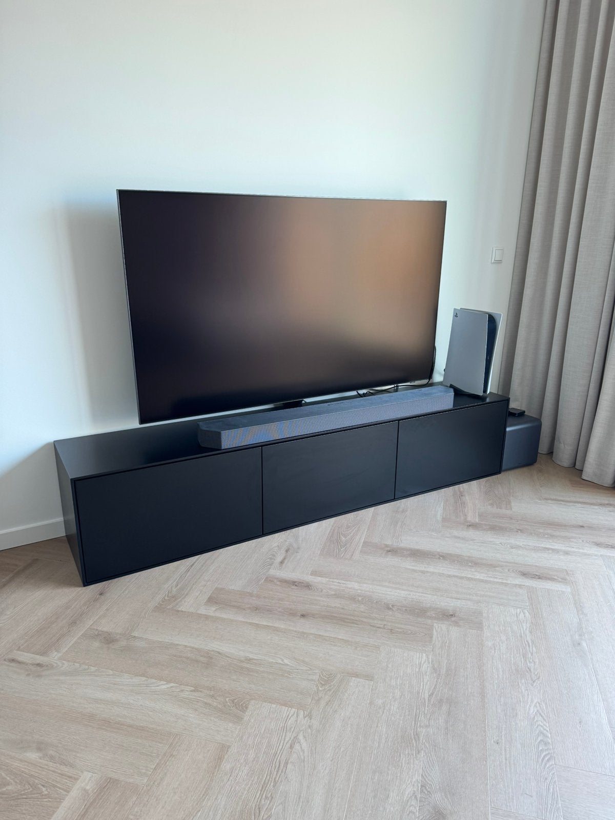 Strak zwart tv-meubel, Ophalen, Overige materialen, Zo goed als nieuw, 200 cm of meer