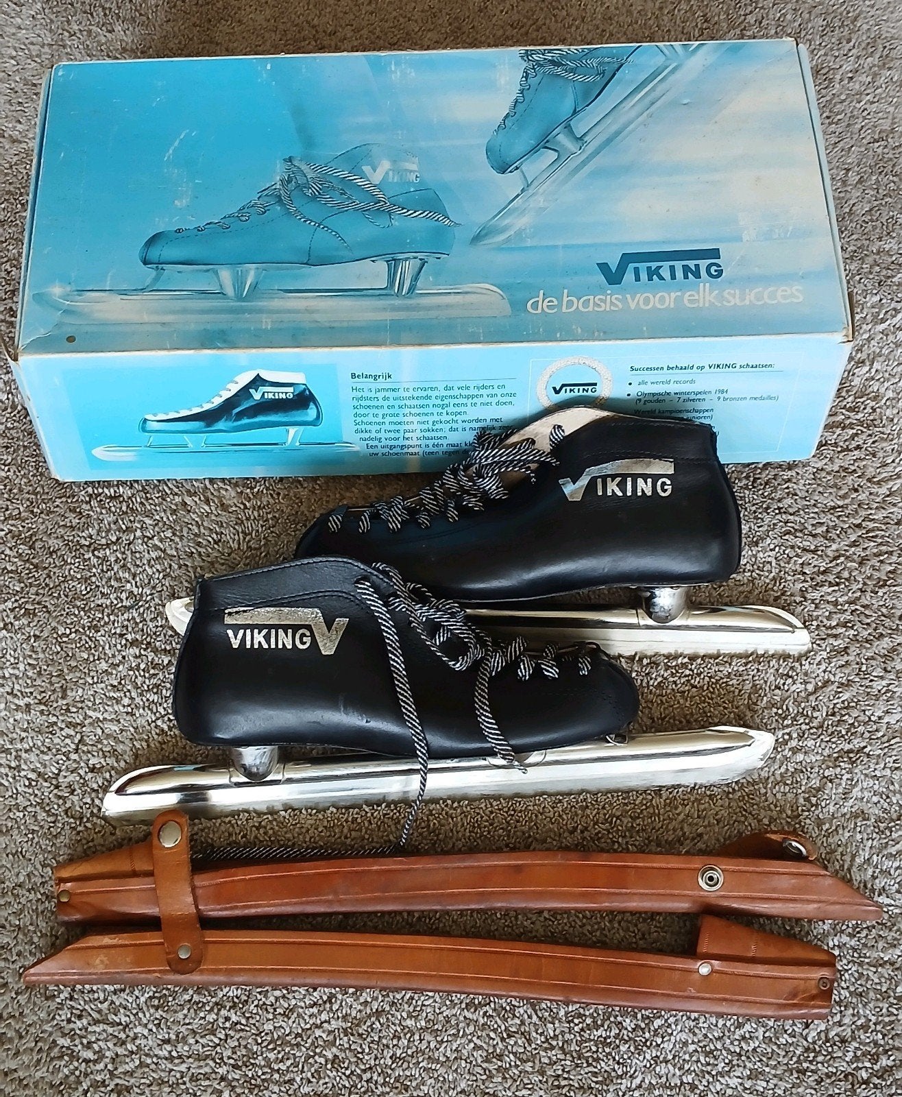 Viking schaatsen laag mt 38 in doos, Sport en Fitness, Schaatsen, Viking, Gebruikt, Ophalen of Verzenden, Noren
