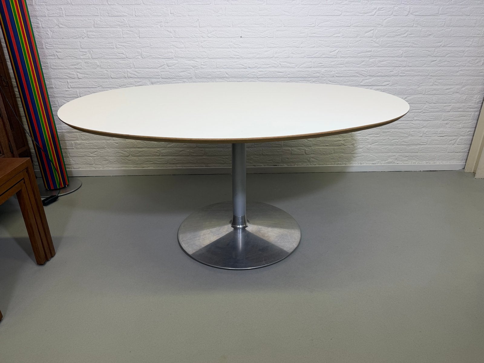 Artifort Circle Eettafel - Pierre Paulin Design, 100 tot 150 cm, Ophalen of Verzenden, Zo goed als nieuw, Vijf personen of meer